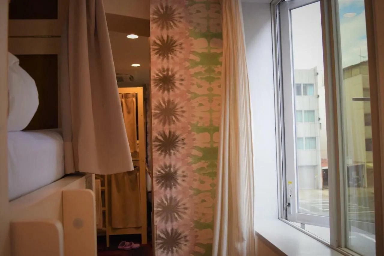 אוסקה Hostel Viaggio